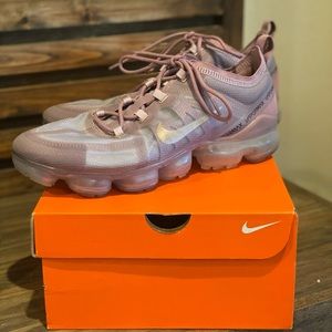 Womens Vapor Max size 11